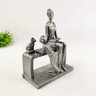 Enfeite Mae e Filho Gato Banco Prata Decoração 21x16x8cm - 2