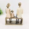 Escultura Família Decorativa em Resina Dourada Sentada no Banco - 6