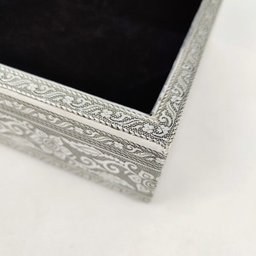 Caixa Decorativa Prata Buda Arabesco Decoração 7x22x17cm - 2