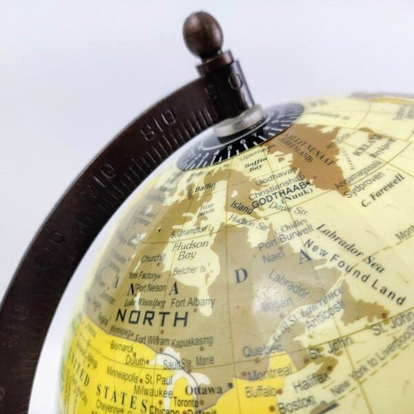 Enfeite Globo Terrestre Decorativo Bege Bronze 30x23x20cm - 5
