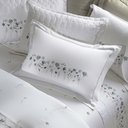 Ver imagem 1 de Jogo de Cama Casal 300 Fio Lázio Niel - Kacyumara Estampado