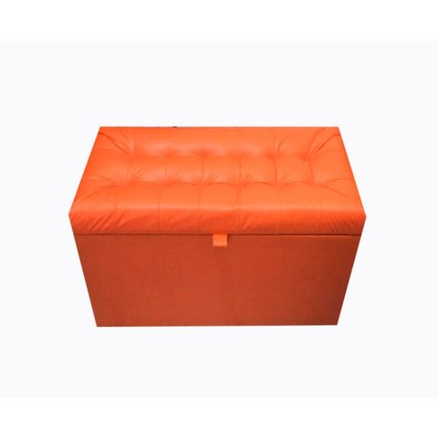 Puff Baú Estofado Laranja em Corino 68cm com Pistão Á Gás