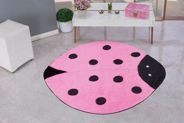 Tapete Infantil Bordado Joaninha Rosa Grande 1.30M x 1.20M - 1
