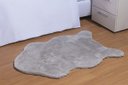 Ver imagem 1 de Tapete Pele Borrego - 60cm x 90cm - Ultra Macio - Cinza - Niazitex