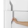 Geladeira Refrigerador Electrolux Cycle Defrost 362L DC44 Duplex 220V - 5