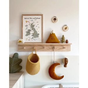 Cabideiro de Parede com Prateleira Infantil de Madeira pra Quarto - Bento - 60 Cm