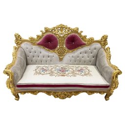 Sofá Clássico 2 Lugares Bege Floral com Detalhes Dourado - 133x205x70cm - 3