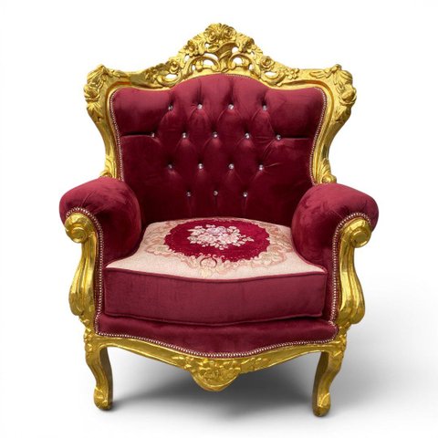 Par de Poltronas Clássicas Marsala com Dourado 114x75x84cm