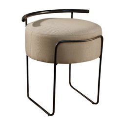 Puff Redondo Ivar em Linho e Base Metal Preto Agarb Decor:linho Bege - 1