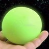 Fidget Toy Bolinha Globble Anti Stress de Apertar do Tiktok Luminosa Fluorecente Gruda Teto e Parede - 1