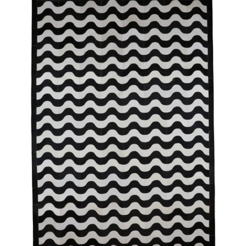 Tapete de Couro Legítimo Geométrico - 2.10x3.20 - Preto e Branco - 250311135701