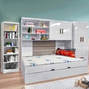 Quarto Modulado Completo Infantil Chiara Guarda-roupa e Aéreo 2 Portas com Cama e Auxiliar e Livreir