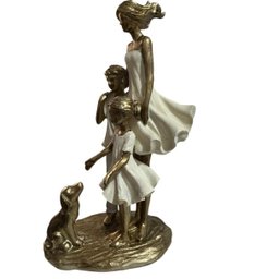 Escultura Estatua Alto Padrão Amor Mãe Casal de Filhos e Pet - 8