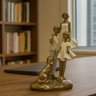 Escultura Estatua Alto Padrão Amor Mãe Casal de Filhos e Pet - 9
