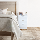 Ver imagem 6 de Mesa de Cabeceira Branca 40cm 3 Gavetas Mdf Quarto Gaveteiro Puxador Dourado-com Rodinhas Já Montado