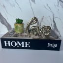 Ver imagem 4 de Livro de papelão, mini vaso verde e palavra love dourada