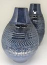 Ver imagem 3 de Vaso de Cerâmica Lapidado, Azul Lila - Baixo