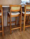 Ver imagem 3 de Banqueta Alta Vicent Madeira Maciça com Assento Estofado Curvo e Encosto em Palha Sextavada