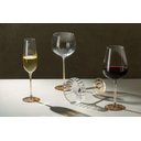 Ver imagem 4 de Kit 2 Taças de Vinho de Vidro com Haste Âmbar Classic 560ml