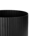 Ver imagem 2 de Cachepot Decorativo de Metal 3D Preto 22x29cm - D’Rossi