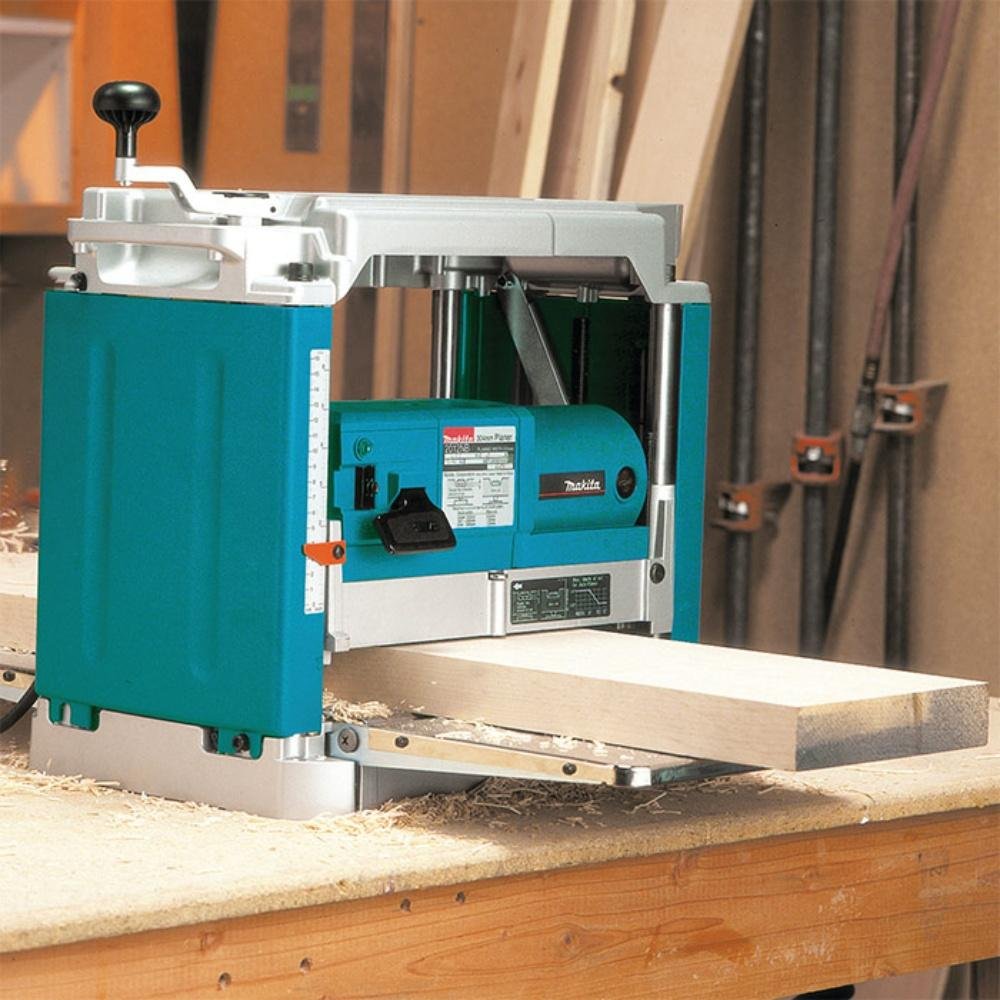 Plaina Desengrosso Industrial 1650w com Chave T Suporte Magnético Chave Allen 2012nb 220v Makita - 2