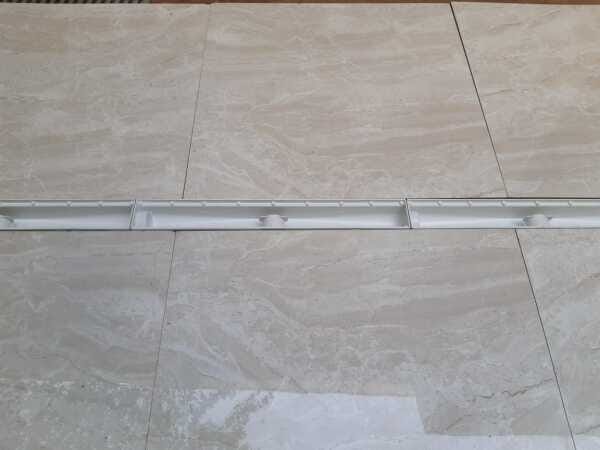 Ralo Linear 6x50 modelo Grelha Inox Cega Polida e Coletor Branco - Ficone Reis - 5
