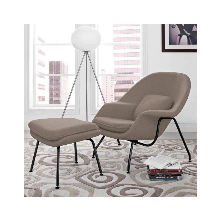 Poltrona Womb Chair Com Puff Base Preta Linho Bege Poltrona Womb Chair Com Puff Base Preta Linho Bege