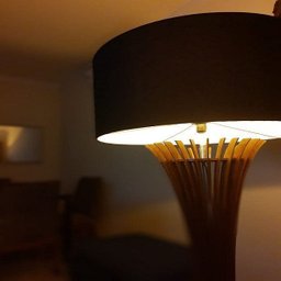 Luminária de Chão Abajur Piso 160cm Madeira Imbuia e Tecido Preto - 3