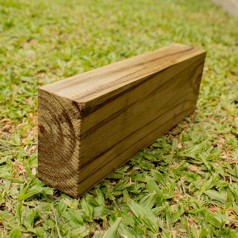 Caibro De Pinus Tratado Autoclave Com Nó 4,5cm X 9cm: 3m - 2