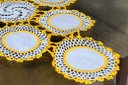 Ver imagem 2 de Caminho de Crochê Linha Cléa 1,55m - Amarelo Ouro Arte & Tear Caminho de mesa crochê