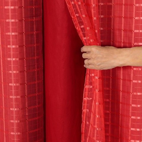 Cortina Blackout Pvc com Tecido Voil Xadrez 2,80 M X 2,30 M Vermelho