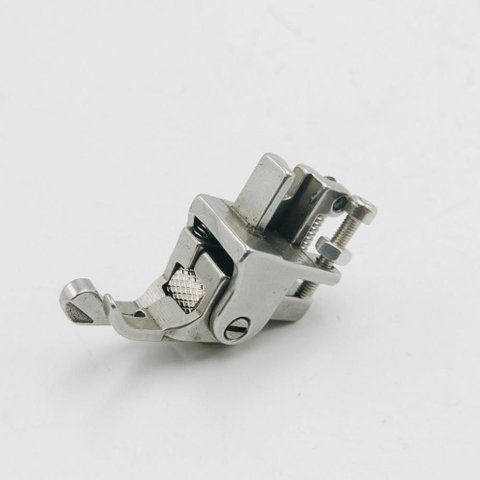 Calcador com Rodízio Liso para Reta Df-60585 - Sun Special