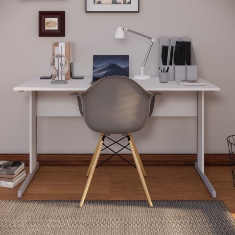 Mesa Retangular New City Pé Metálico Light 135 cm Cinza Cristal Gebb Work
