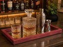 Ver imagem 7 de Bandeja Espelhada Madeira Decorativa Aparador Mesa Bar Organizador Multiuso Tacas Perfumes Cosmetico
