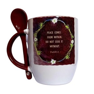 CANECA DE CERÂMICA BRANCA RESINADA COM CABO, INTERIOR E COLHER MARROM (PAZ)