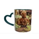 Ver imagem 1 de CANECA DE CERAMICA BRANCA RESINADA COM ALÇA DE CORAÇÃO E INTERIOR VERDE (BUDA)