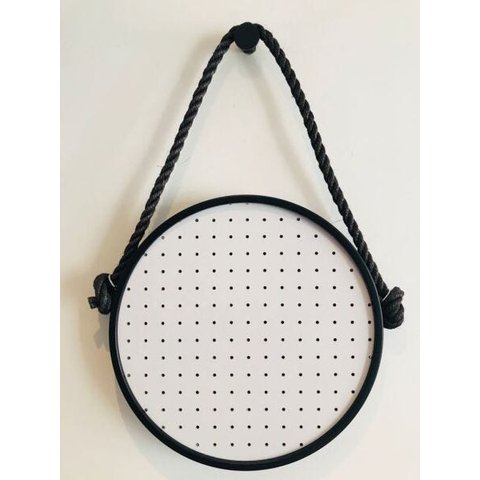 Pegboard Adnet Preto Corda Preta Fundo Branco 40 Cm De Redondo