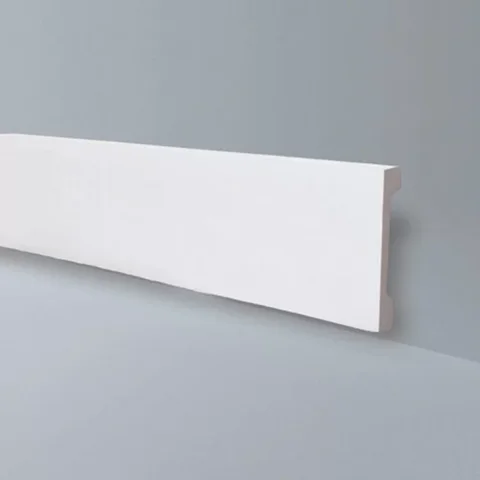 Rodapé de Poliestireno Liso 15CMX2,44m Rende 2,44m WB15 Gart Branco Nmc Pisos