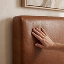 Ver imagem 4 de Cabeceira Painel Suspenso Casal 140 cm Luna Retangular Corino Avela Camel Artte