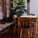 Ver mais imagens de Mesa de Madeira Maciça Quadrada 80x80cm 4 Lugares Sala Jantar Cozinha - Azulejo Branco - Natural