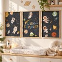 Ver imagem 2 de Kit 3 Quadros Infantil Astronauta Espaço Quarto Bebê Menino Menina 40x60 Moldura Madeira NO2