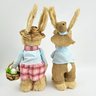 Coelho Casal De Palha Azul E Rosa 34cm Decoração De Páscoa - 4