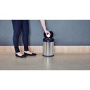 Ver imagem 5 de Lixeira Tramontina Smart Automática com Sensor em Aço Inox com Acabamento Scotch Brite 6 Litros