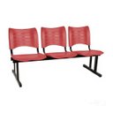 Ver imagem 2 de Cadeira Longarina Plástica 03 Lugares - Cor Vermelho - Mrplast - 34203