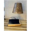 Ver imagem 2 de Luminária Fly de Mesa Mdf Laminado Freijo 29cm X 23cm Ofertamo