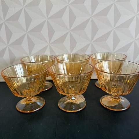 Jogo de Taças de Sobremesa Zaira Gold 6 Peças de 280 Ml.