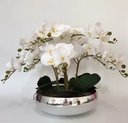 Ver imagem 1 de Arranjo Com 4 Orquídeas Real Toque Folhagens e Vaso prata 28cm