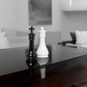 Ver imagem 2 de Peças Decorativas de Cerâmica Rei e Rainha Clássica Decoração Sala e Escritório
