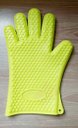Ver imagem 3 de Luva Térmica em Silicone para Cozinha Churrasqueira Verde
