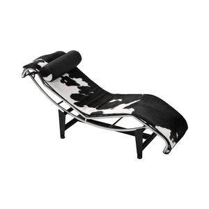 Chaise Le Corbusier Lc 4 Couro Legitimo Vaquejado Preto e Branco